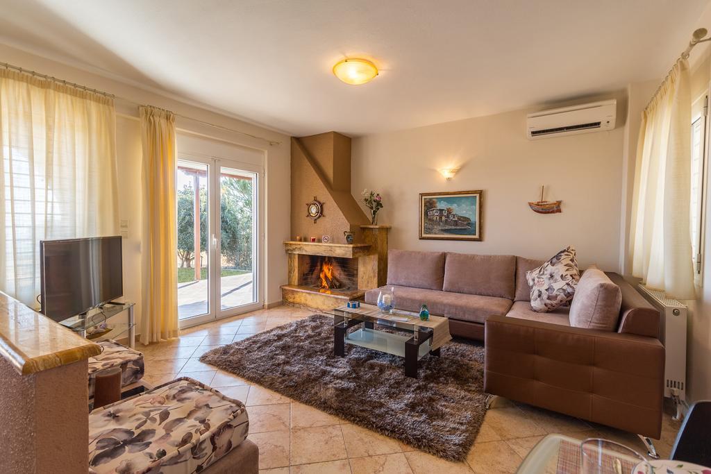 Villa Nefeli Akti Salonikiou B آغيوس نيكولاوس المظهر الخارجي الصورة